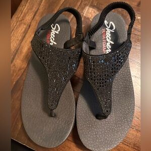 Skechers Yoga Foam Sandals
